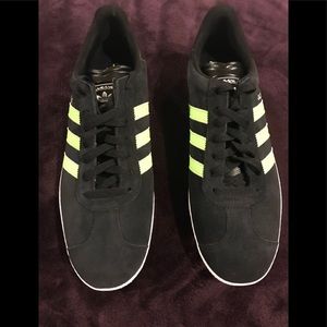 🚫 SOLD Men’s Adidas Gazelle II Sneakers